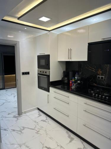 Welcome to THE VIEW! Welcome to THE VIEW!