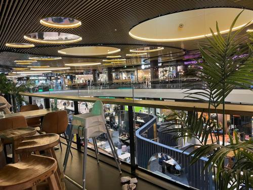 Étterem, Fredika, modern 1br,Tripla Pasila prime location, gym, parking, train station near in Pasila