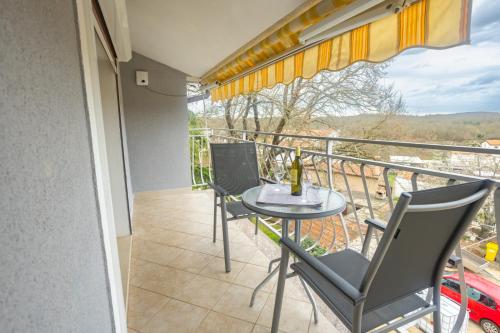 Apartments with Pool Villa Fjord, Kanfanar (Canfanaro) (foto 8)