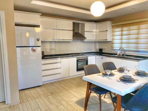 Villa 77 in Cukurbag