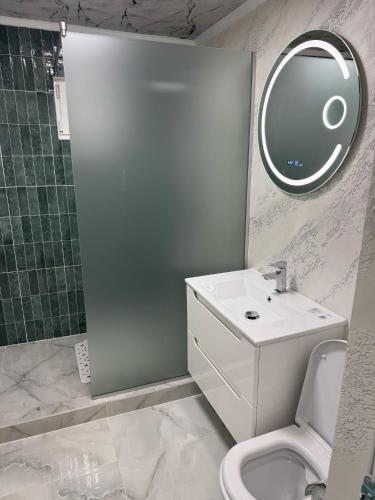 ฝักบัว, Magic Apartment in บูซาอู