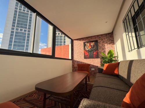 Stylish loft with view and terrace Maarif Gauthier, Casablanca (photo 10)