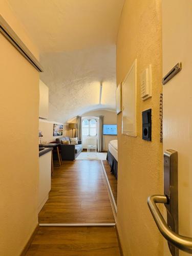 APT. STONE-LODGE - image 3