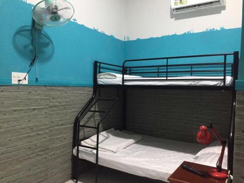 Budget Twin Room image 1