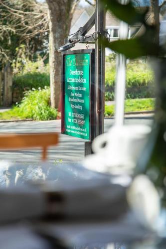 Dunedin Guest House - image 11