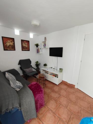 One-Bedroom House image 10