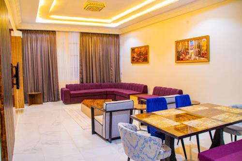 Radissononyx Awka in Awka