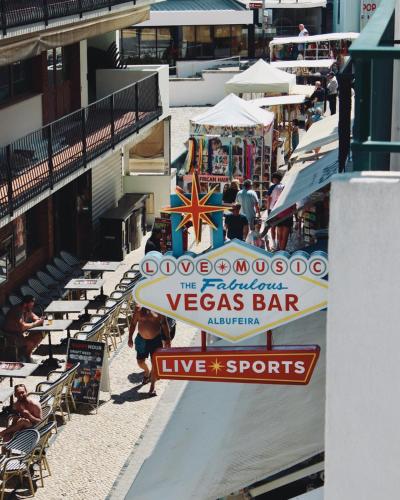 Vegas Residence - Adults Only in Albufeira