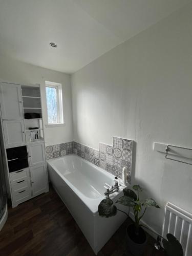 Fürdőszoba, 3 bedroom house in Kirkaldy, Fife in Kirkcaldy Central