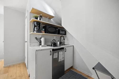 Studio Haven in Times Square & Nearby Restaurants, New York (photo 7)
