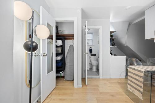 Studio Haven in Times Square & Nearby Restaurants, New York (photo 8)