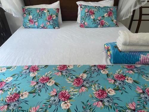 Deluxe Double Room image 5