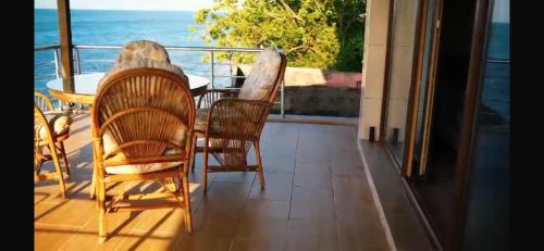 Trabzon 4 storey Villa-House by the sea - Denize sıfır 4 katlı müstakil Villa - Ev (Trabzon 4 storey Villa-House by the sea - Denize sıfır 4 katlı mustakil Villa - Ev) in Mersin (Trabzon)