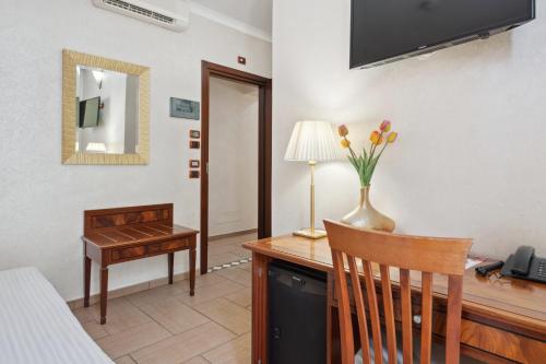Hotel Flora - image 4