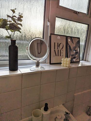 Fürdőszoba, Professional 3-bed flat in Greenstead