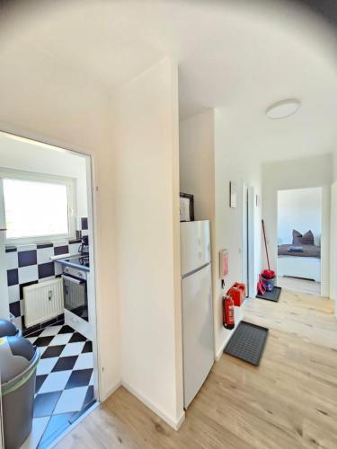 廚房, MR Living I modernes Apartment mit Einzelbetten, voll ausgestattete Kuche, Balkon, WLAN, Parkplatz,  in 林登