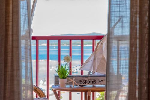 SARDINIA RE - Palm Beach