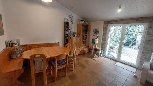 Oprema, Casa celeste, stanza in appartamento condiviso in Minusio