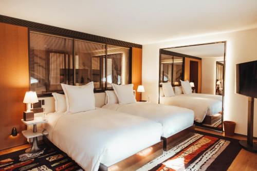 room detail thumbnail 0