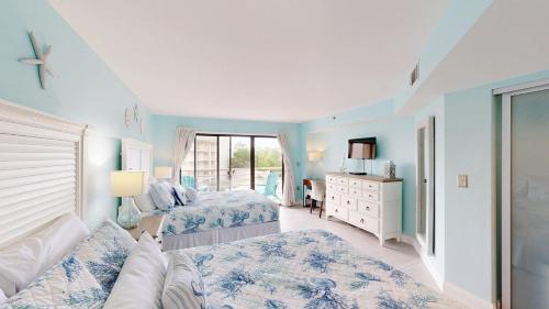 2415 Villamare - image 5