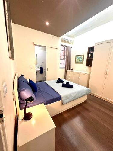 Traditional Apt St Julian 150m from the Sea, 3 bedrooms, 3 bathrooms