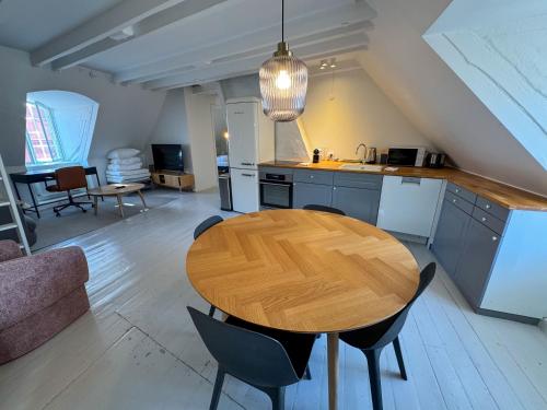 Cozy Apartments in Heart of Copenhagen Near Strøget & Højbro Plads 5