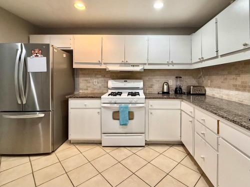 애틀랜타 (GA) ATL Downtown 2BD KingBed Onsite Parking City View LM508 4성급 싱글룸 수영장