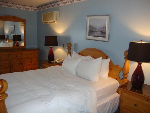 Annapolis Royal Inn & Suites - Tap to explore photos