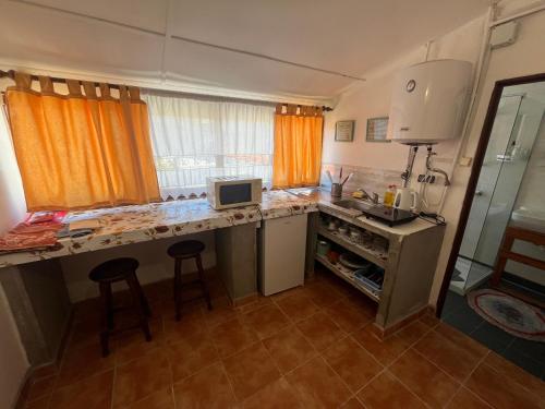 Casa da Avó Maria, Largo de Santo António, n 97395AL (Casa da Avo Maria, Largo de Santo Antonio, n 97395AL) in Miranda do Douro