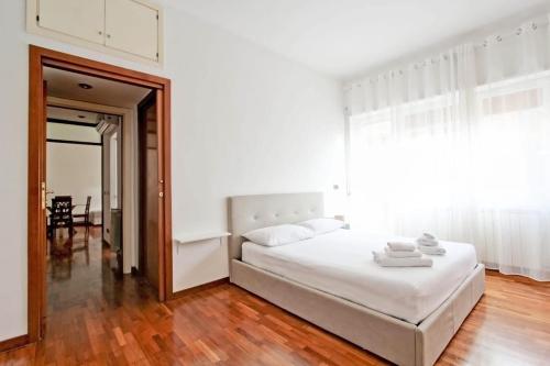 Quiet and charming house near Trastevere, Roma (foto 7)