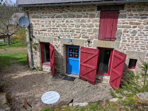 . Gîte rustique au cœur de la nature
