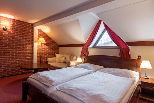 Deluxe Double Room with Bath
