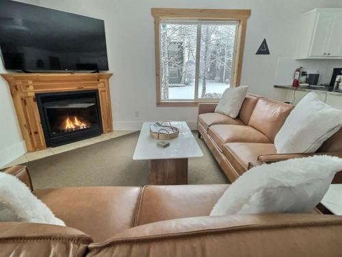 Large Modern Driggs Home with Game Room and Jacuzzi! image