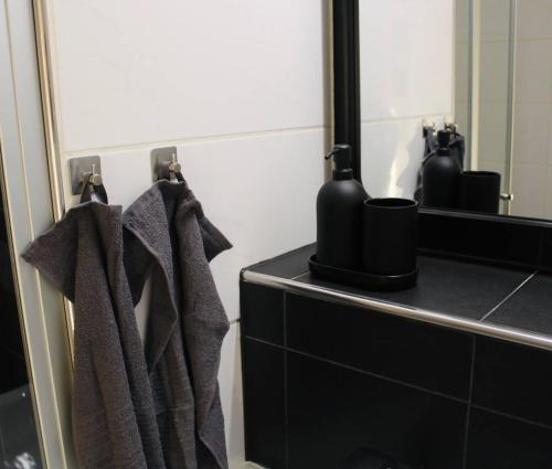 Schönes Apartment mit Parkplatz & 24h CheckIn 1, Colonia (foto 7)