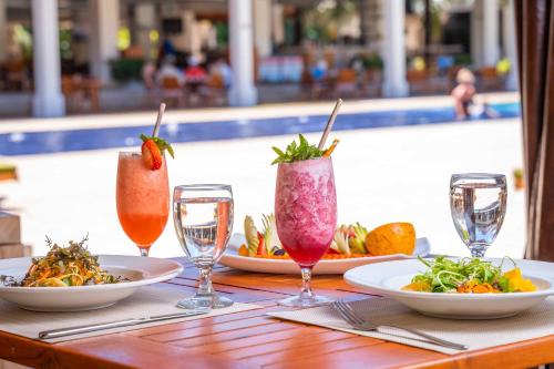 Family Villa, Pool & Exclusive Resort Access in Playa Conchal