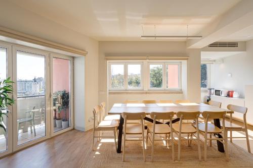 Home Out Marques Suites, Lisbon