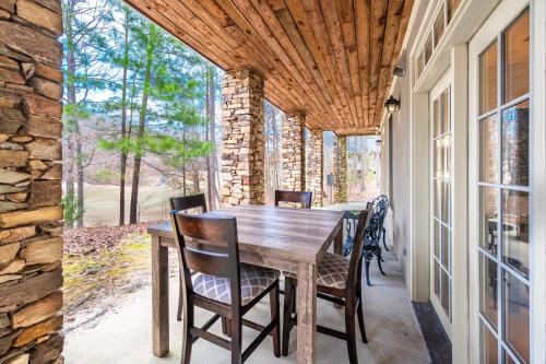 The Clubhouse Hideaway