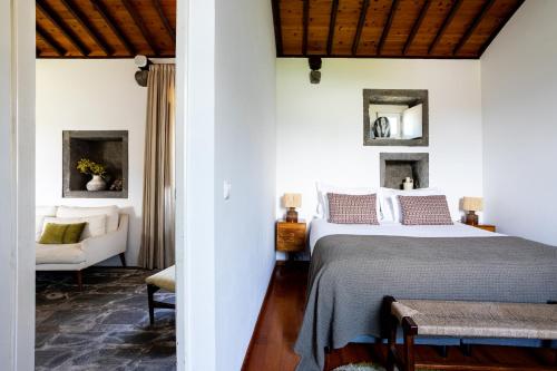 Pico do Refúgio - Casas de Campo - main image
