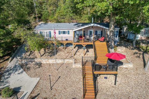 TIKI HOLLOW TIKI HOLLOW