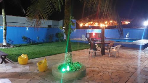 ทัศนียภาพ, Casa com Piscina 4 quartos in บัลเนียริโอไกโวตัส