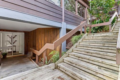 Lush Green Hideaway Guest Suite near Newmarket, Окленд (фото 9)