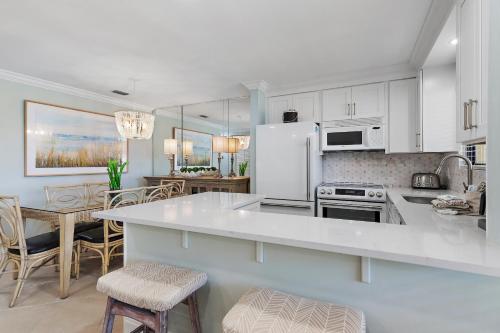 Unit A 204, Destin (photo 4)