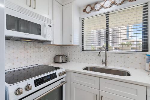 Unit A 204, Destin (photo 6)