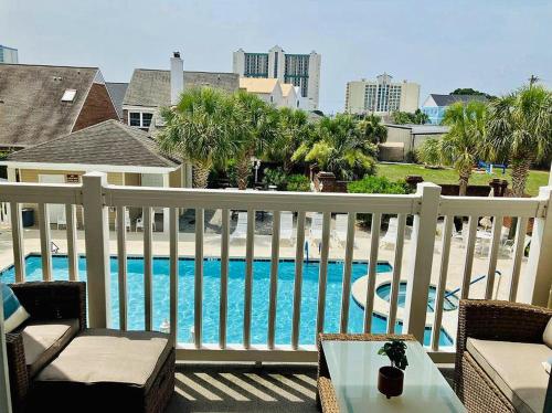 KG101 Kings Grant 101 Oceanview 3BR/2B Condo Walk to Beach