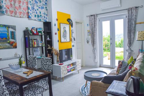 Rigoletto Cilento with private garden and pool in Cicerale
