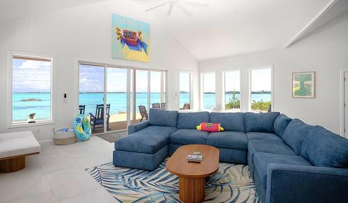 Jolly Rancher Exuma 5 bed 6 bath multi family in George Town center