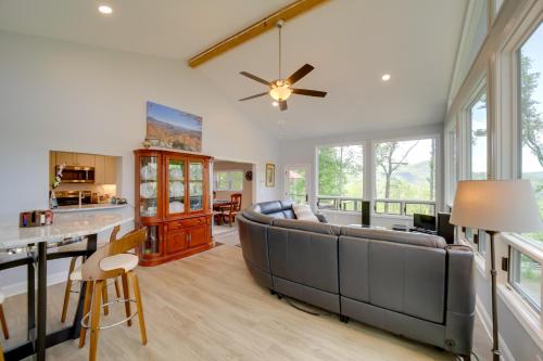 Remote Smoky Mtn Escape w/ Views & Trail Access! in Forest Hills (NC)
