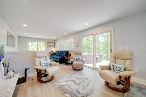 Remote Smoky Mtn Escape w/ Views & Trail Access! in Forest Hills (NC)