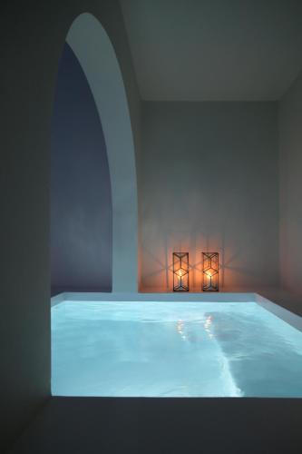 Two-Bedroom Villa with Outdoor Hot Tub-Athiri image 10