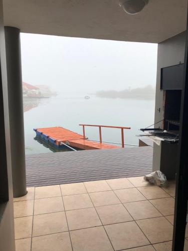 Supanti aplinka, Marina Point22 Water Edge Apartment in Veldrif